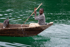Article : Marchands du Lac Kivu : vivre et vendre sur l’eau – Ma dernière photo de Goma, floue comme l’avenir – Raconter, c’est résister
